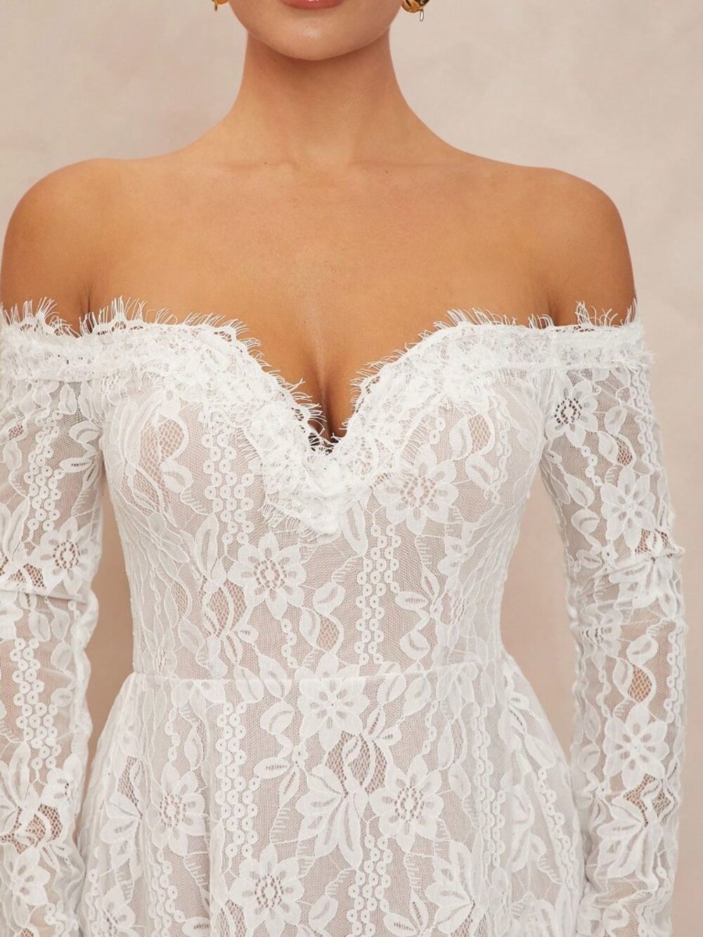 White Elegant Women's Slim Fit Off The Shoulder Mini Dress - Picture 4 of 7